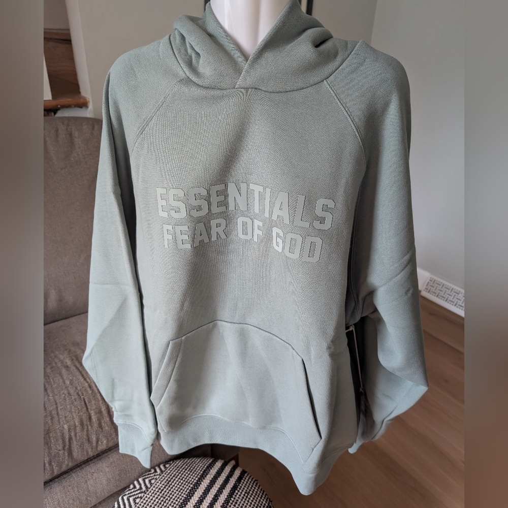 NEW Essentials Fear of God Sycamore Green Hoodie - Men's Medium